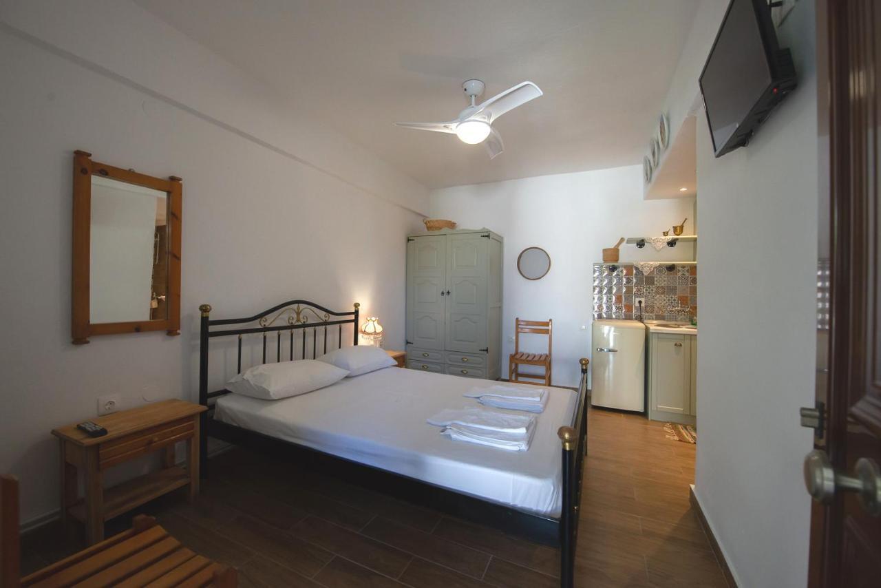 Mala - Μάλα Apartment Афитос Екстериор снимка